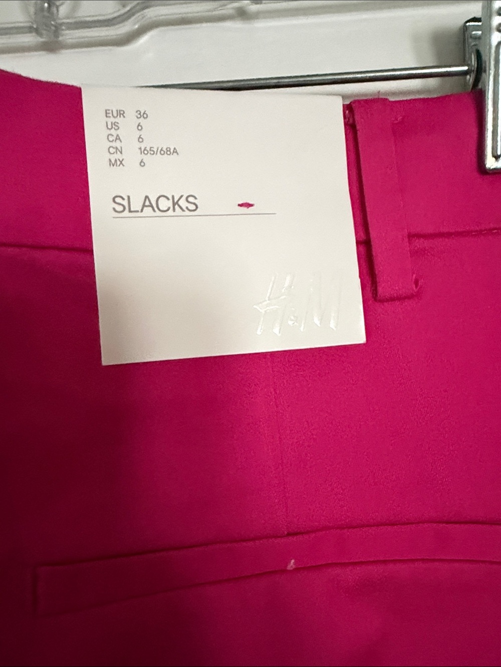 New Women’s Bright Pink Side Zip Cropped Pants Sz 6. - Picture 3 of 4